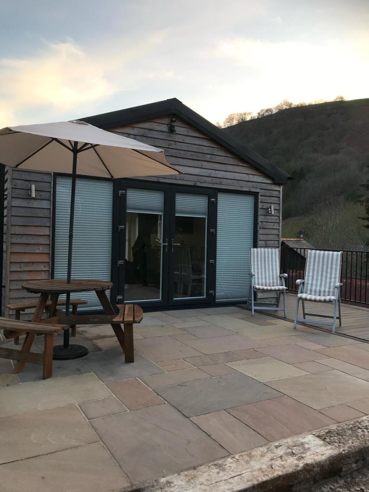 The Lodge Llangollen Esterno foto
